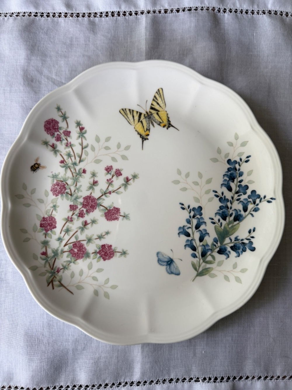 Lenox Butterfly Meadows Herbs 'Swallowtail' Dinner Plate